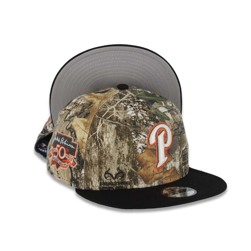 (Youth) San Diego Padres New Era MLB 9FIFTY 950 Kid Snapback Cap Hat Real Tree Edge Crown Black Visor Glow White/Orange Logo 50th Anniversary Side