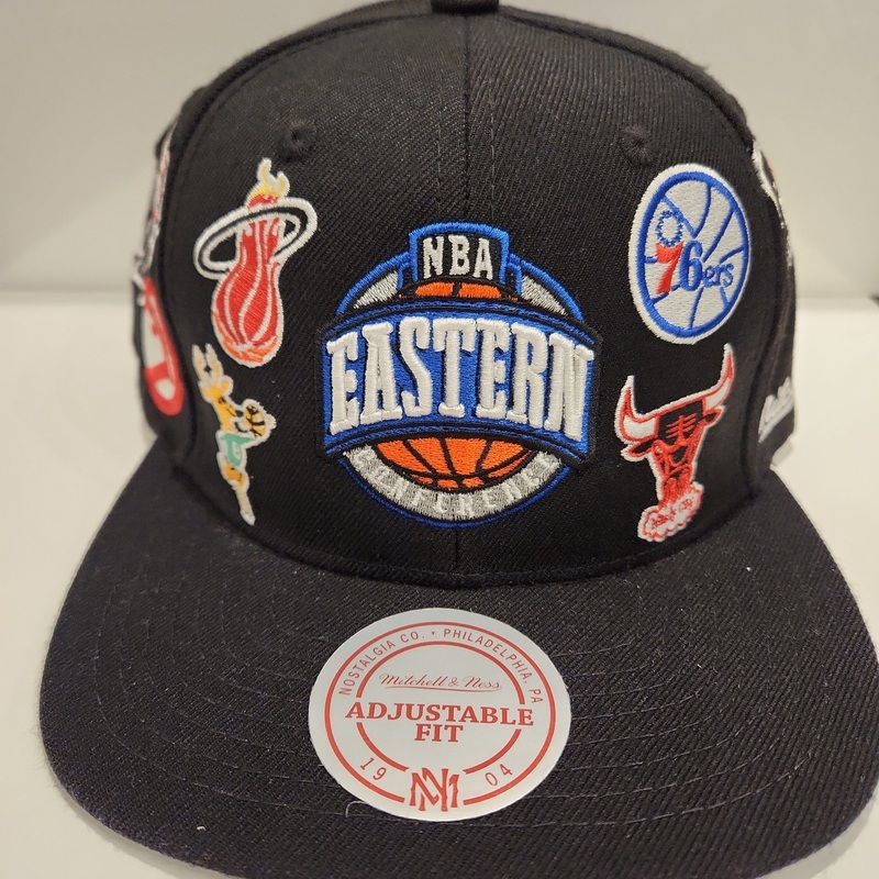 NBA Mitchell & Ness Men’s Black Eastern Conference Snapback