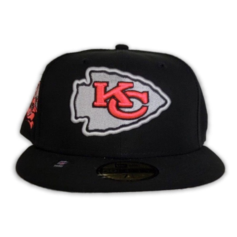 New Era Kansas City Chiefs Black/Pink 40th Season Patch 59FIFTY Fitted Hat