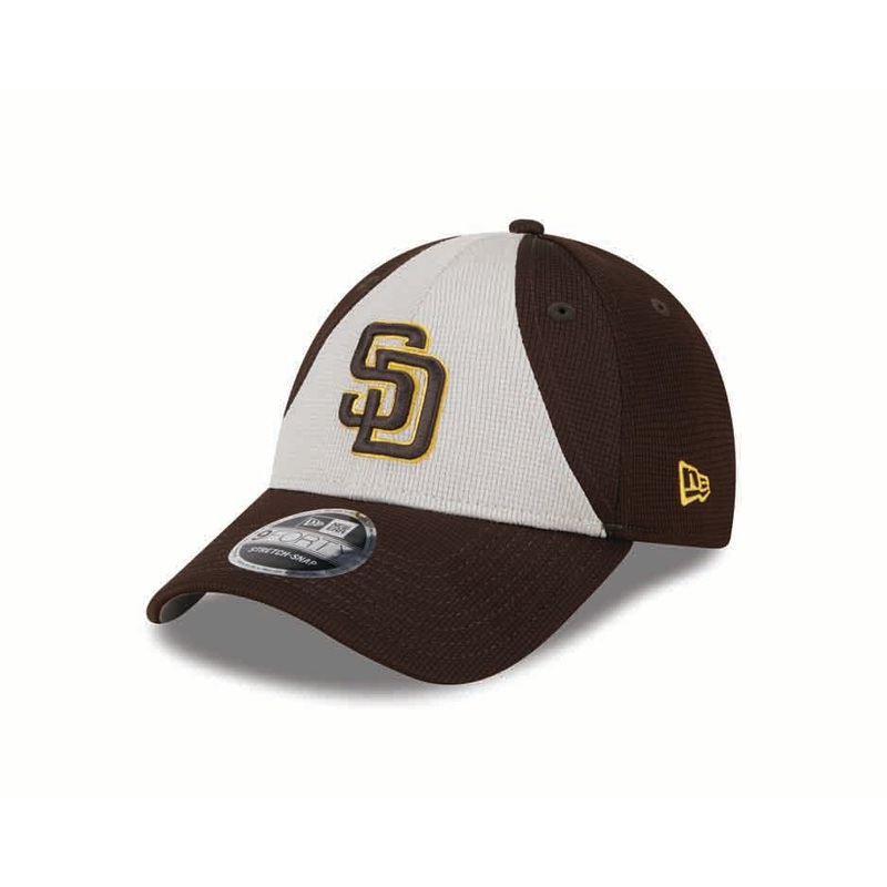 San Diego Padres New Era MLB 9FORTY 940 Adjustable Stretch Snapback Cap Hat White/Brown Crown Brown Visor Brown/Yellow Logo (2024 Batting Practice)