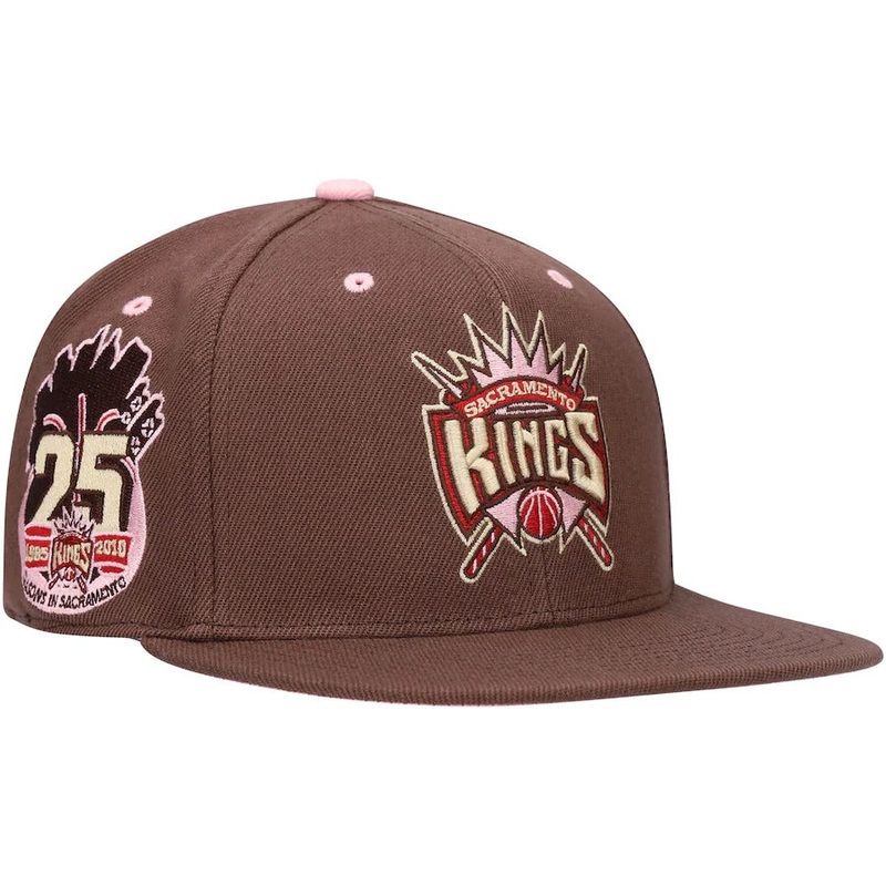 Mitchell & Ness Sacramento Kings Brown 25th Anniversary Hardwood Classics Brown Sugar Bacon Fitted Hat