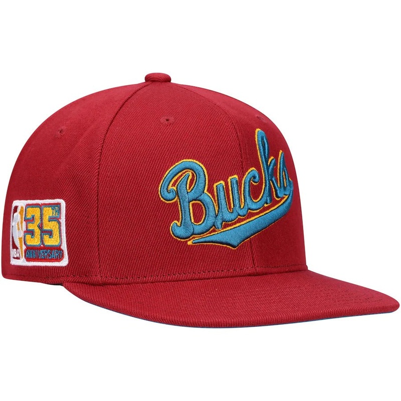 Mitchell & Ness x Lids Milwaukee Bucks Red 35th Anniversary Hardwood Classics Northern Lights Fitted Hat