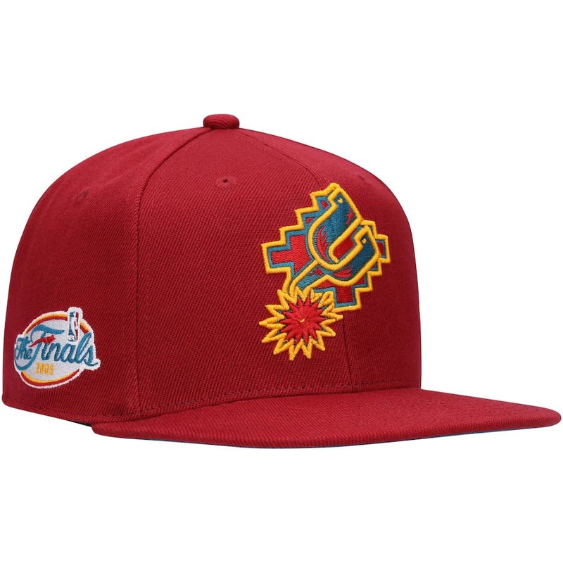 Mitchell & Ness x Lids San Antonio Spurs Red 2005 NBA Finals Hardwood Classics Northern Lights Fitted Hat