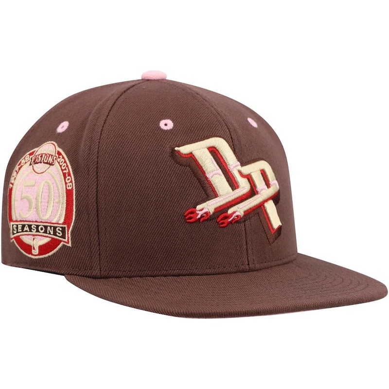 Mitchell & Ness Detroit Pistons Brown 50th Anniversary Hardwood Classics Brown Sugar Bacon Fitted Hat