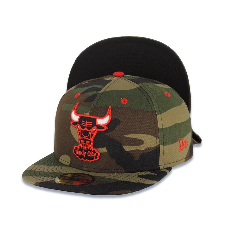 Chicago Bulls New Era NBA 59FIFTY 5950 Fitted Cap Hat Camo Crown/Visor Red/Black/White Logo Camo Pop