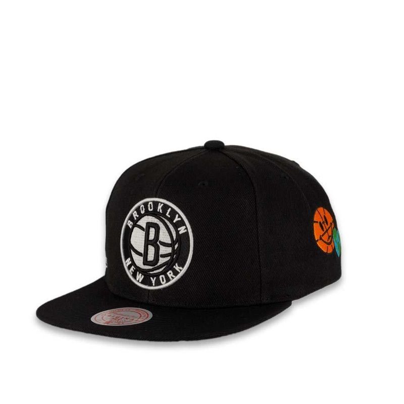 Brooklyn Nets Mitchell & Ness Snapback Team Color City Love