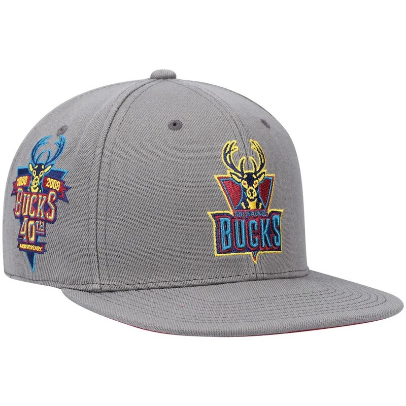 Mitchell & Ness Milwaukee Bucks Charcoal Hardwood Classics Carbon Cabernet 40th Anniversary Fitted Hat
