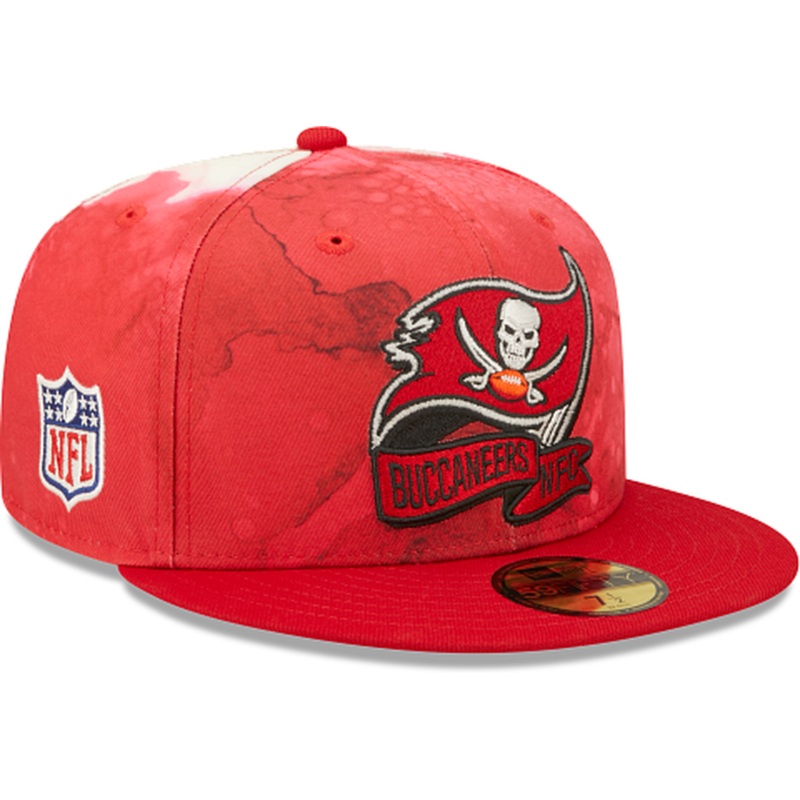 New Era Tampa Bay Buccaneers 2022 Sideline Ink Dye 59FIFTY Fitted Hat