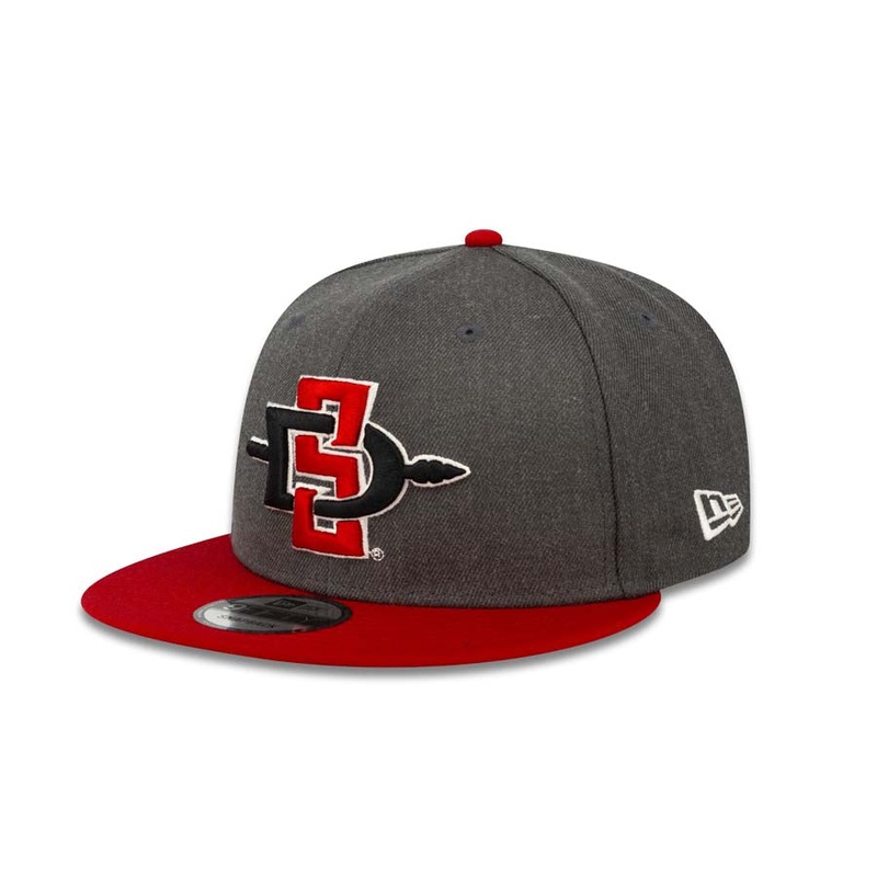 San Diego State Aztecs New Era College 9FIFTY 950 Snapback Cap Hat Heather Dark Gray Crown Red Visor Team Color Logo