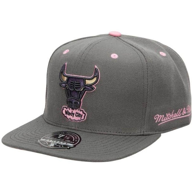 Mitchell & Ness Chicago Bulls ‘Lavender Dreams’ Fitted Hat
