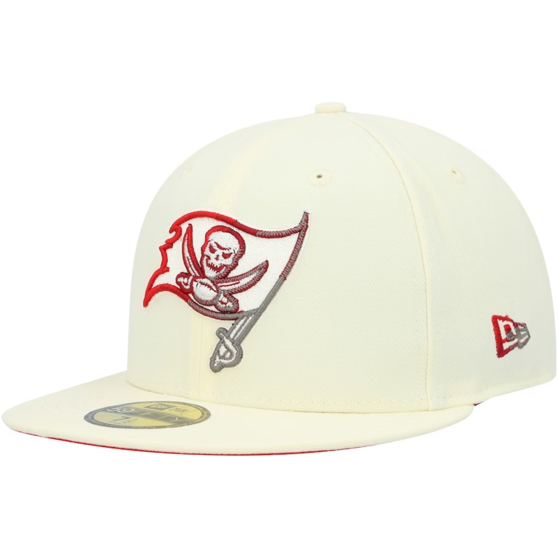New Era Tampa Bay Buccaneers Alt Cream Chrome Color Dim 59FIFTY Fitted Hat
