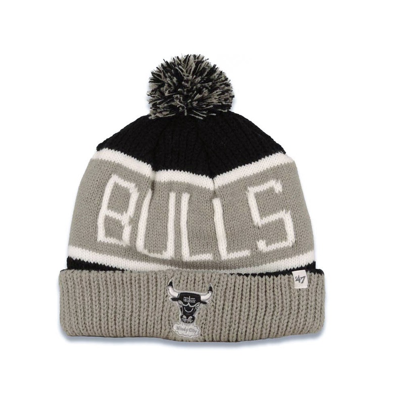 Chicago Bulls ’47 Brand NBA Calgary Pom Knit Beanie Black/Gray Crown/Visor Team Color Logo