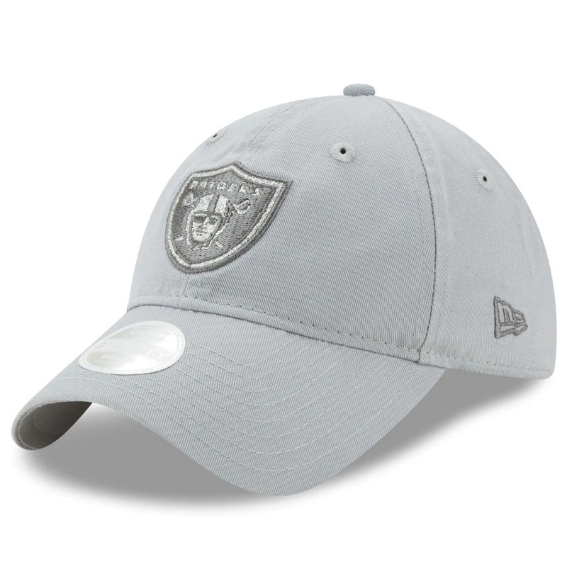 (Women) Oakland Raiders New Era NFL 9FORTY 940 Adjustable Cap Hat Gray Crown/Visor Dark Gray Logo