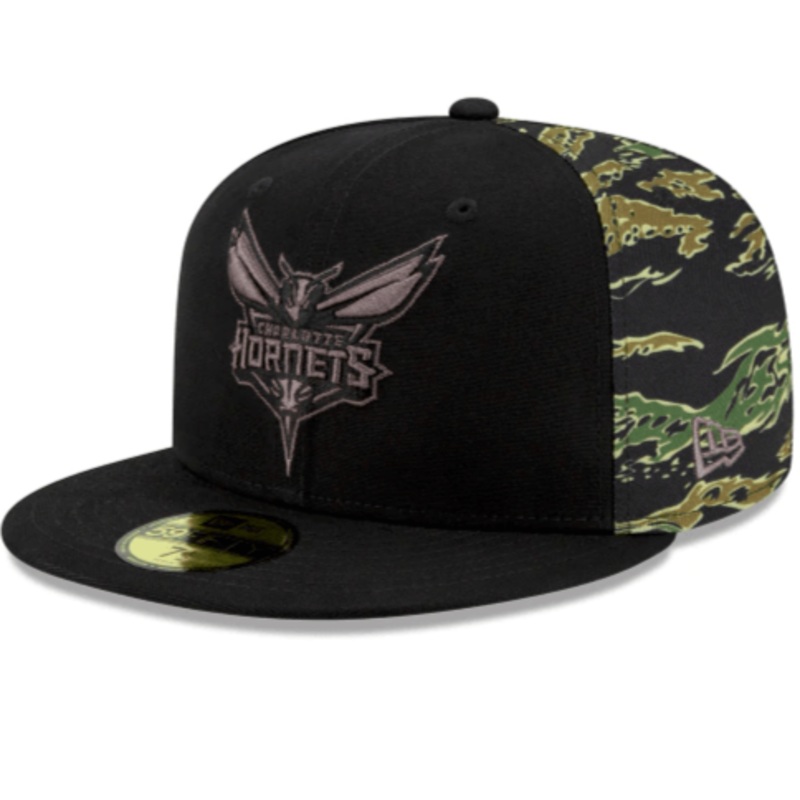 New Era Charlotte Hornets Camo Panel 59Fifty Fitted Hat