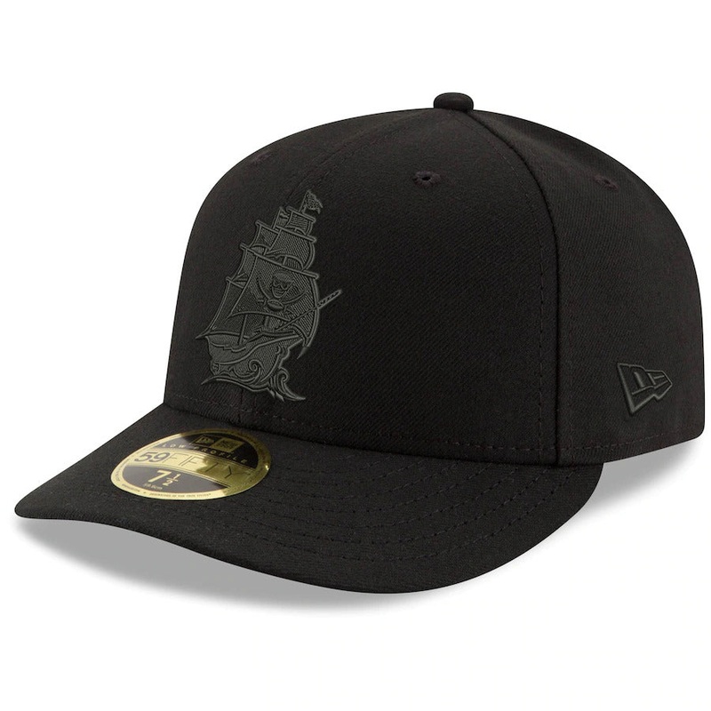New Era Black Tampa Bay Buccaneers Alternate Logo Low Profile 59FIFTY Fitted Hat