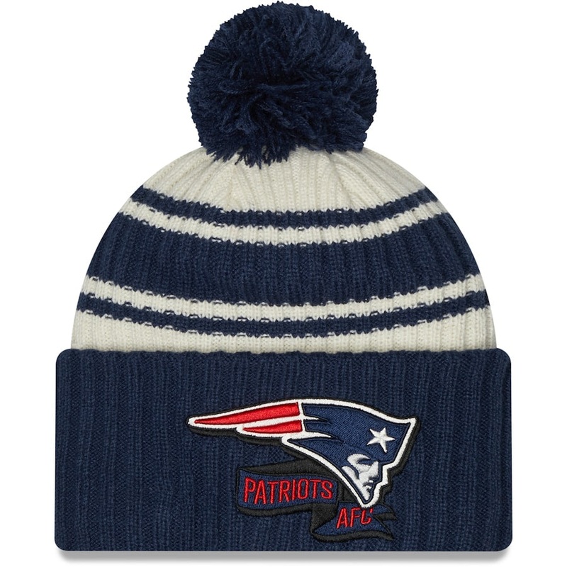New England Patriots New Era NFL Cuffed Pom Knit Beanie Hat Cream/Navy Blue Crown/Visor Team Color Logo (2022 Sideline)