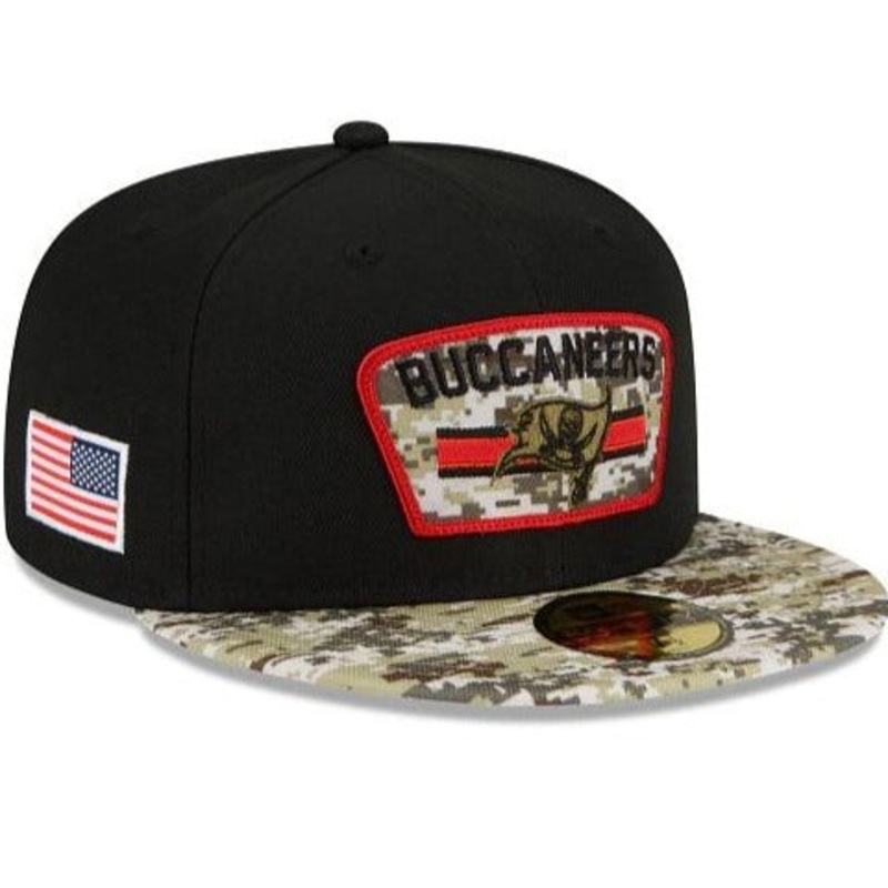 New Era Tampa Bay Buccaneers Salute To Service 2021 59FIFTY Fitted Hat