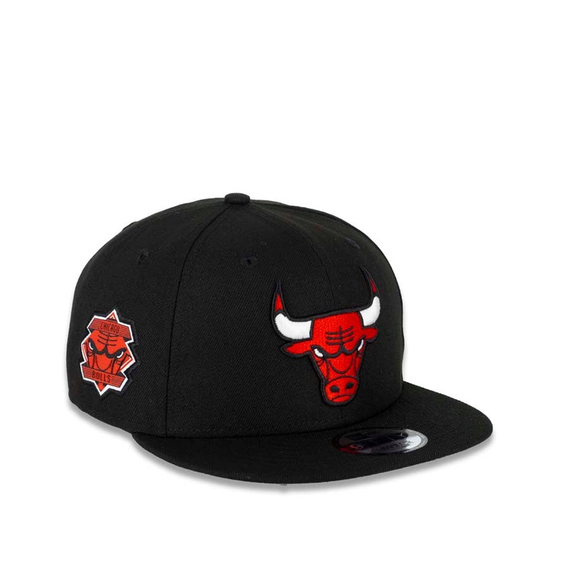 Chicago Bulls New Era NBA 9FIFTY 950 Snapback Cap Hat Black Crown/Visor Team Color Logo (Logo Side)