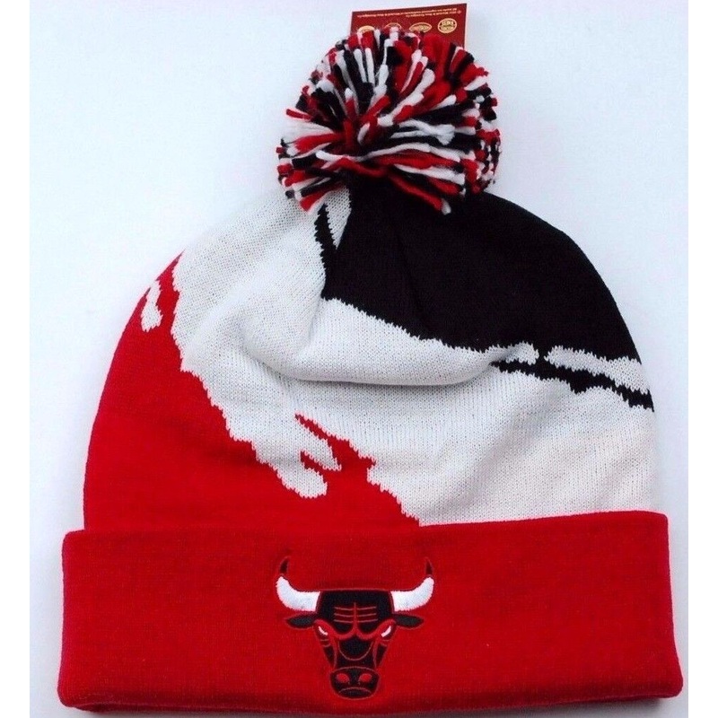 Chicago Bulls Mitchell & Ness NBA Pom Knit Beanie Black/White/Red Crown/Visor Team Color Logo (Paintbrush)