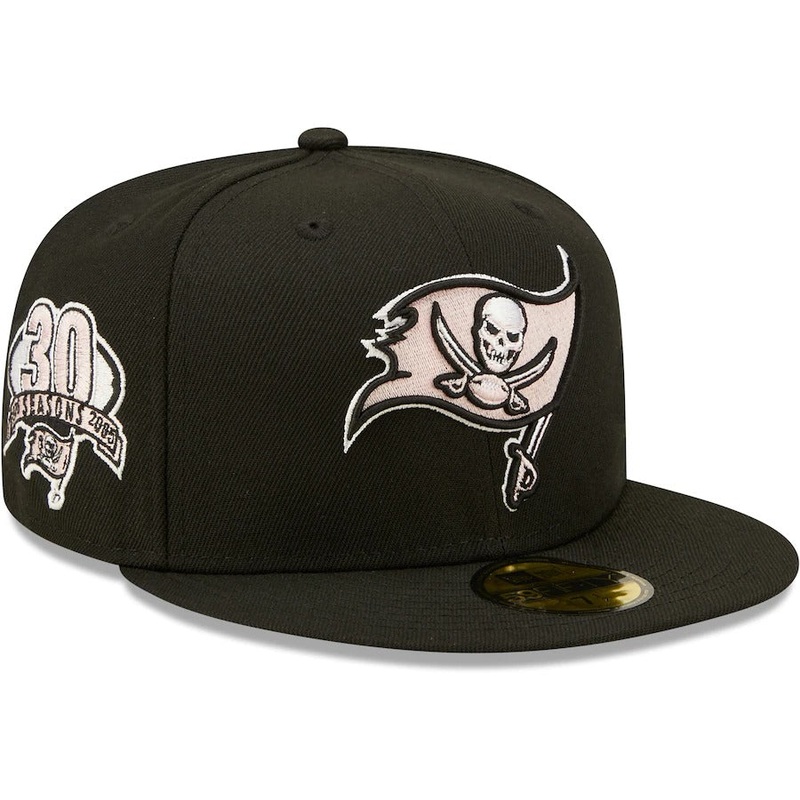 New Era Tampa Bay Buccaneers Black 30 Seasons Pink Undervisor 59FIFTY Fitted Hat
