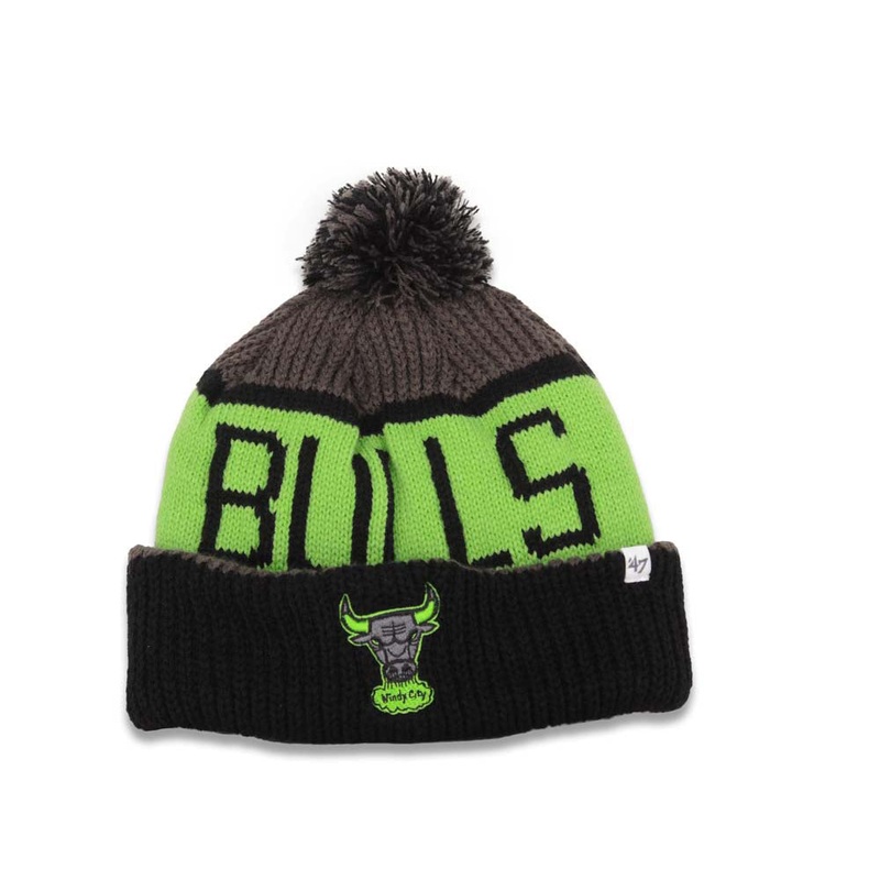 Chicago Bulls ’47 Brand NBA PomCalgary Knit Beanie Dark Gray/Neon Green Crown/Visor Team Color Logo